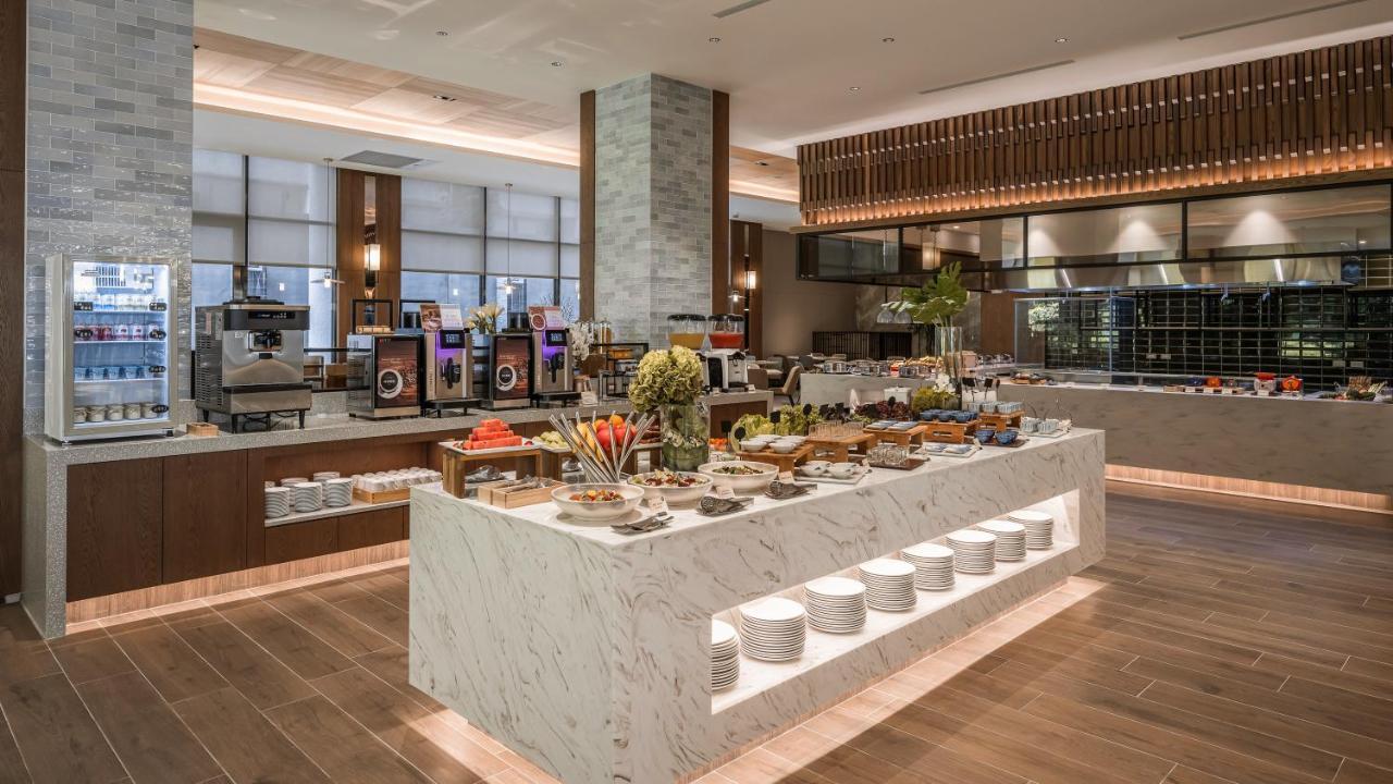 Grand Banyan Hotel Тайнань Екстер'єр фото